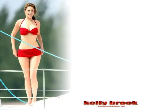 Kelly Brook Protected Face mask - idPoster.com