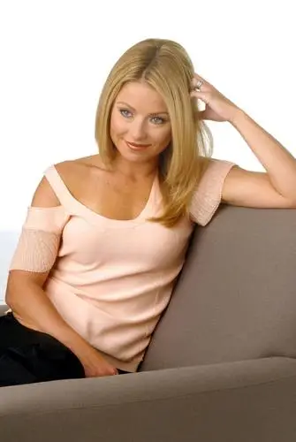 Kelly Ripa Jigsaw Puzzle picture 22872