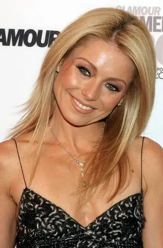 Kelly Ripa Jigsaw Puzzle picture 39519