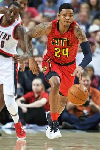 Kent Bazemore Wall Poster picture 716225