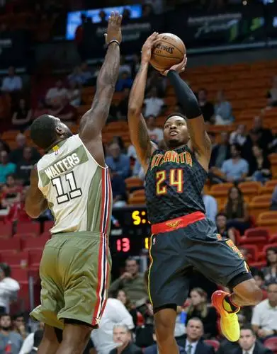 Kent Bazemore Wall Poster picture 716257