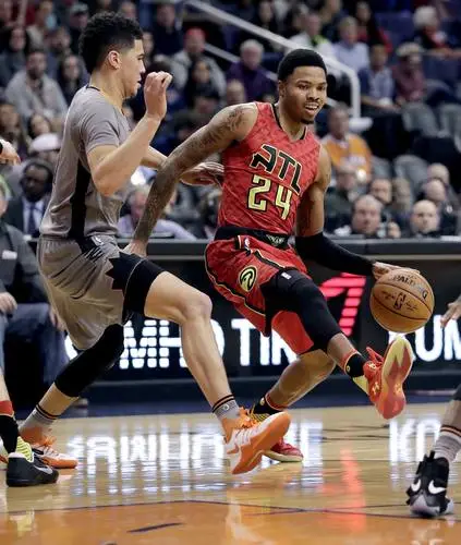 Kent Bazemore Wall Poster picture 716276