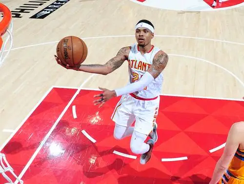 Kent Bazemore Protected Face mask - idPoster.com