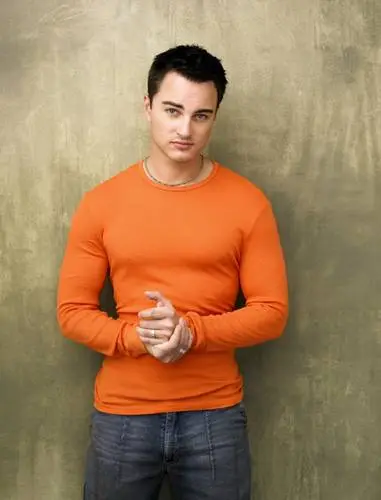 Kerr Smith Men's Colored  Long Sleeve T-Shirt - idPoster.com