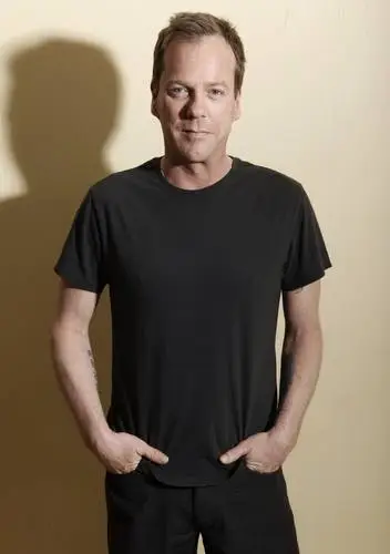 Kiefer Sutherland Wall Poster picture 511035