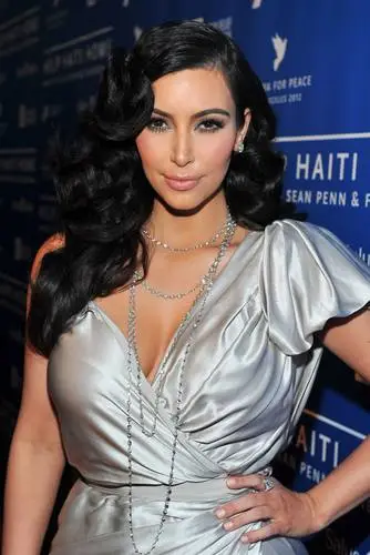 Kim Kardashian Men's Colored Hoodie - idPoster.com