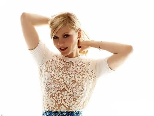 Kirsten Dunst Protected Face mask - idPoster.com