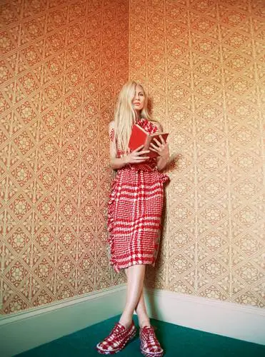 Kirsty Hume Wall Poster picture 470115
