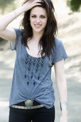 Kristen Stewart Women's Colored  Long Sleeve T-Shirt - idPoster.com