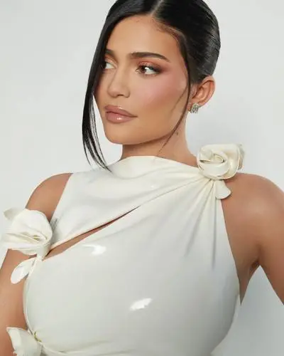 Kylie Jenner White Tank-Top - idPoster.com