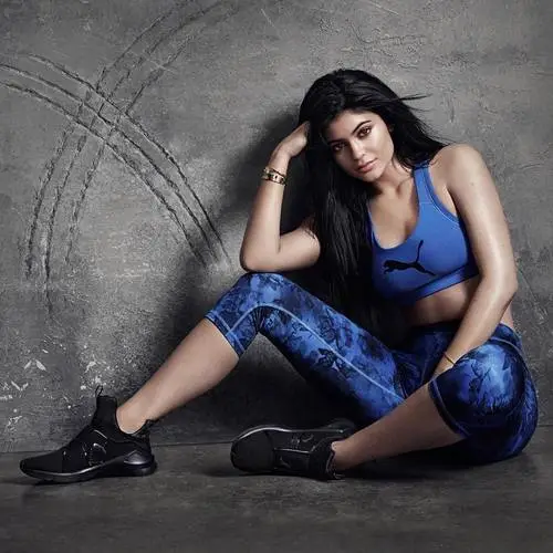 Kylie Jenner Wall Poster picture 741610