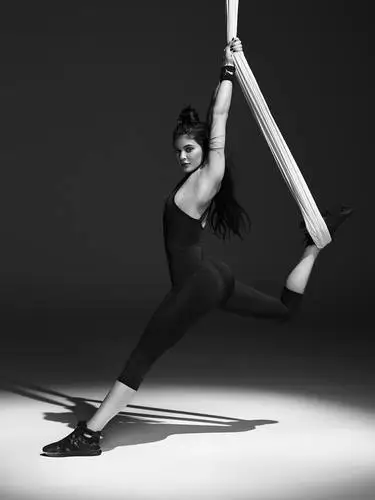 Kylie Jenner Wall Poster picture 741665