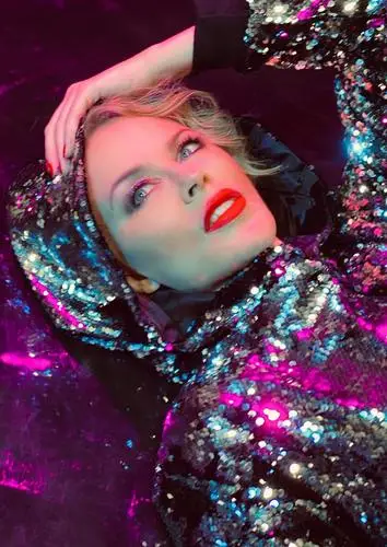 Kylie Minogue Jigsaw Puzzle picture 15496
