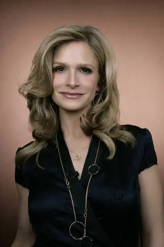 Kyra Sedgwick Wall Poster picture 669995