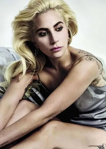 Lady Gaga Wall Poster picture 730067