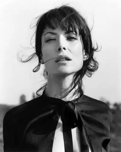 Lara Flynn Boyle Wall Poster picture 731287