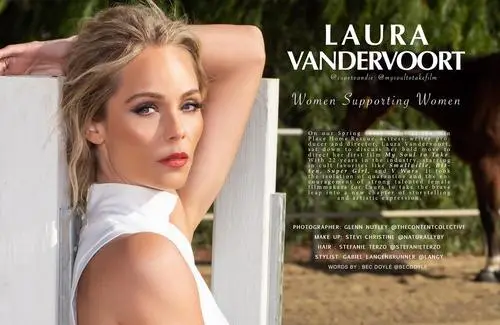Laura Vandervoort Women's Colored  Long Sleeve T-Shirt - idPoster.com