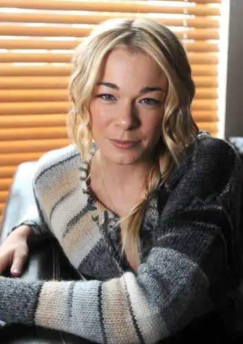 LeAnn Rimes Wall Poster picture 742136