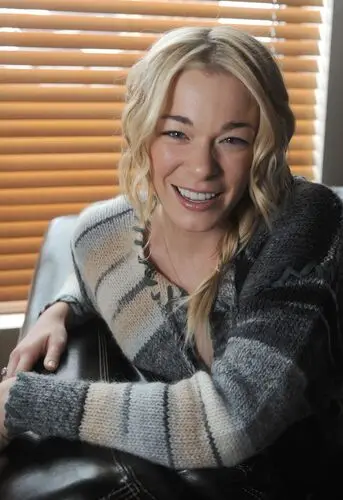 LeAnn Rimes Wall Poster picture 742138