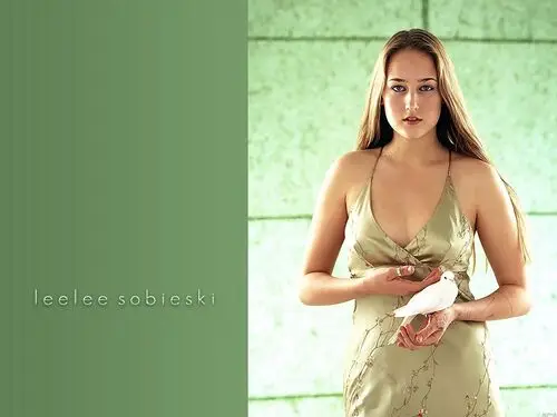 Leelee Sobieski Wall Poster picture 145819