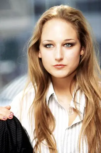 Leelee Sobieski Wall Poster picture 742319