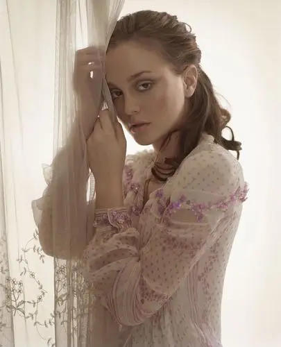 Leighton Meester Jigsaw Puzzle picture 365560