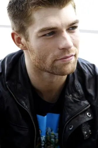 Liam McIntyre Wall Poster picture 735097