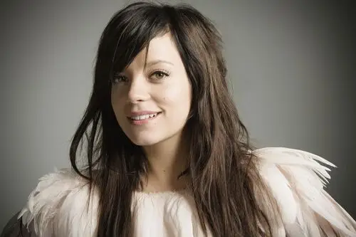 Lily Allen Protected Face mask - idPoster.com