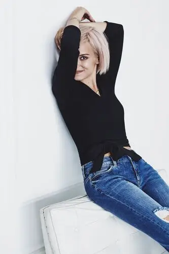 Lily Allen Jigsaw Puzzle picture 457537