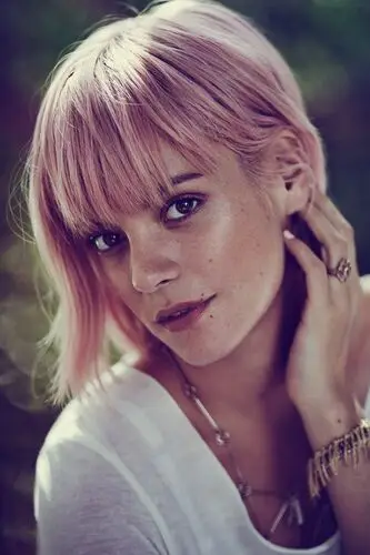 Lily Allen Wall Poster picture 770588