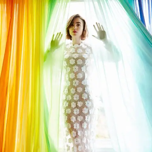 Lily Collins Jigsaw Puzzle picture 457564