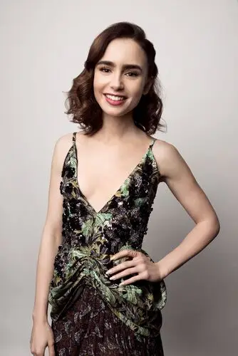 Lily Collins Jigsaw Puzzle picture 770806
