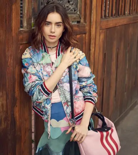 Lily Collins Jigsaw Puzzle picture 770816