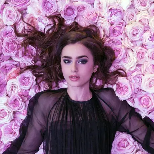 Lily Collins Computer MousePad picture 796961