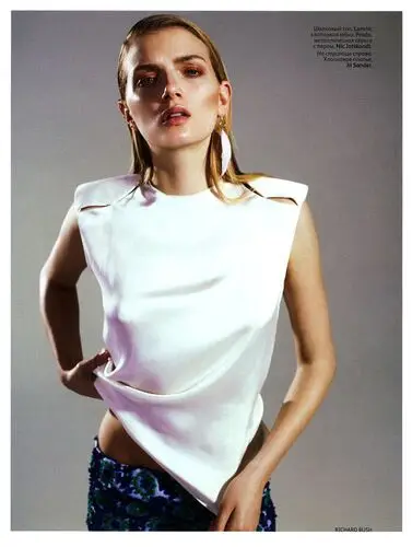 Lily Donaldson White T-Shirt - idPoster.com