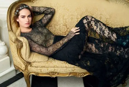 Lily James Computer MousePad picture 457708