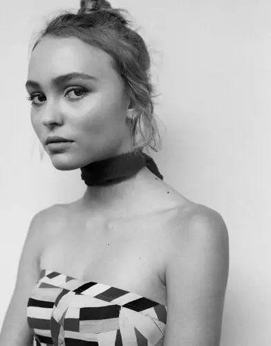 Lily-Rose Depp Computer MousePad picture 470278