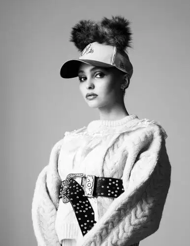 Lily-Rose Depp Wall Poster picture 735218