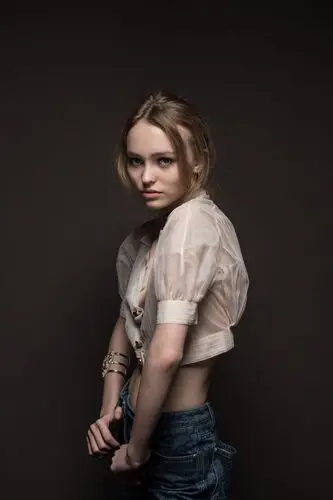 Lily-Rose Depp Jigsaw Puzzle picture 768381
