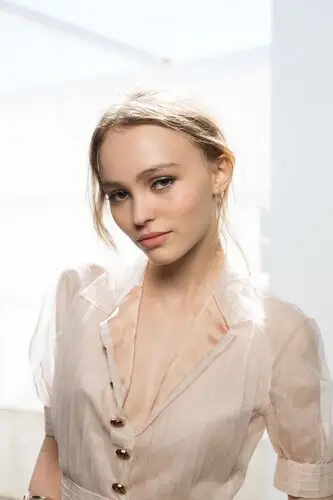 Lily-Rose Depp Jigsaw Puzzle picture 768382