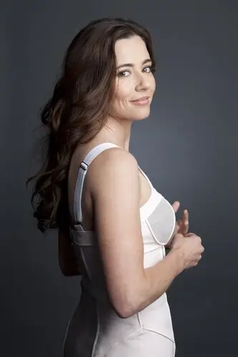 Linda Cardellini Protected Face mask - idPoster.com