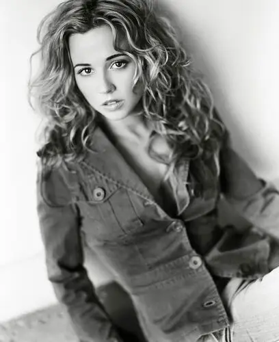 Linda Cardellini Wall Poster picture 734309