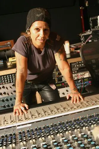 Linda Perry Image Jpg picture 735386