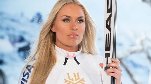 Lindsey Vonn Protected Face mask - idPoster.com