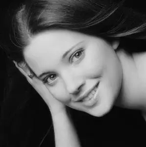 Lynne Frederick posters and prints