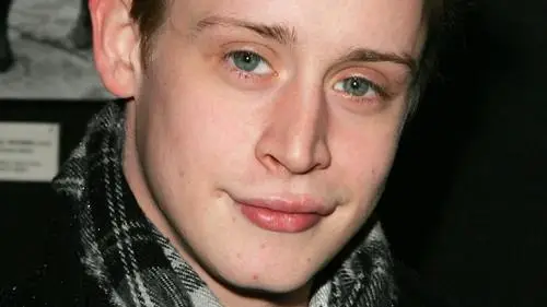 Macaulay Culkin Wall Poster picture 895824