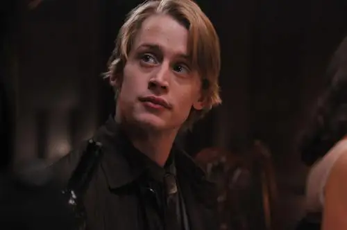Macaulay Culkin Wall Poster picture 895834