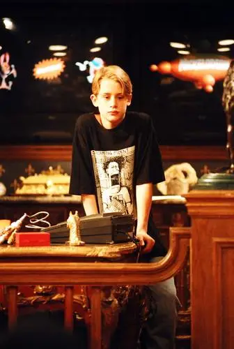 Macaulay Culkin Wall Poster picture 895884