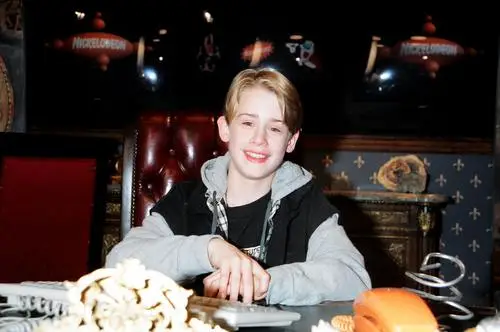 Macaulay Culkin Wall Poster picture 895904