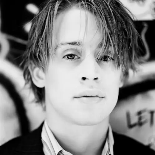 Macaulay Culkin Wall Poster picture 895918